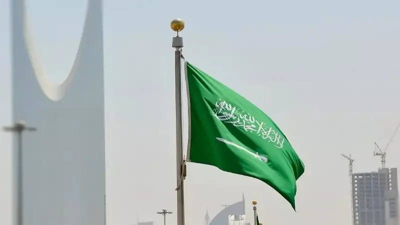 الصحف السعودية تبرز استقرار أسواق الطاقة وتسارع التحول الاقتصادي (تفاصيل)