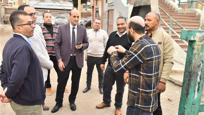 محافظ أسيوط يتفقد مسار مشروع إنشاء كوبري علوي لربط شرق مدينة السادات بغربها