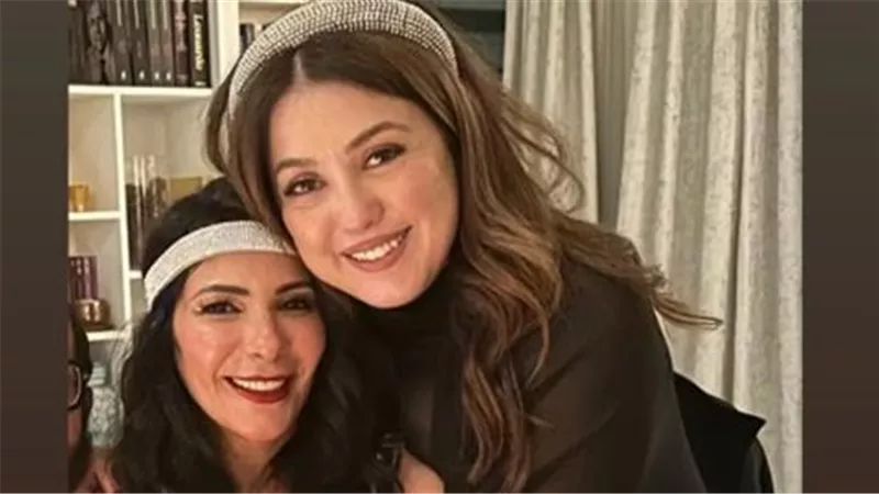منى زكي تحتفل مع كندة علوش بعيد ميلادها: بحبك أوي وكل التوفيق 
