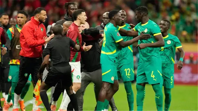 الحساب الرسمي لمنتخب السنغال يثير الجدل بعد قرار كاف بحرمانه من اللقب الإفريقي