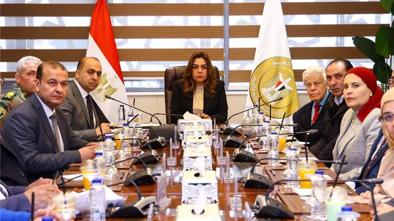 وزيرة التنمية المحلية تعلن حزمة قرارات لتنظيم تراخيص أنشطة إدارة المخلفات