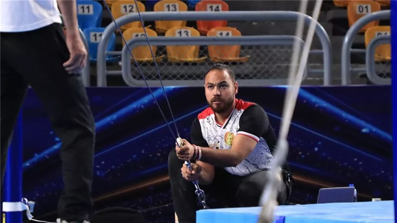 شاهد .. تركيب الأجهزة استعدادا لبطولة العالم للجمباز الفني “القاهرة 2026”