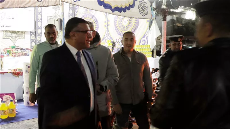 محافظ قنا يتابع تنفيذ قرار مجلس الوزراء بشأن مواعيد غلق المحال العامة