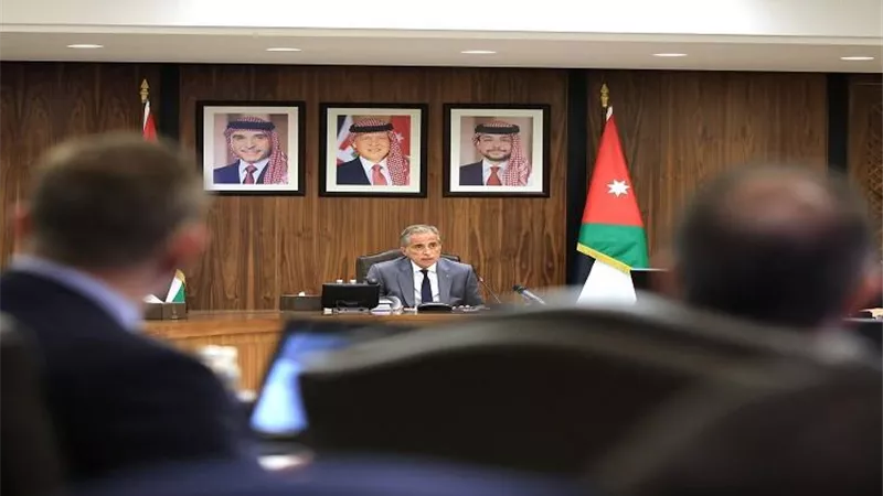 رئيس الوزراء الأردني: كل ما يحصل سيكون على حساب منطقتنا إذا لم نعمل كجبهة عربي