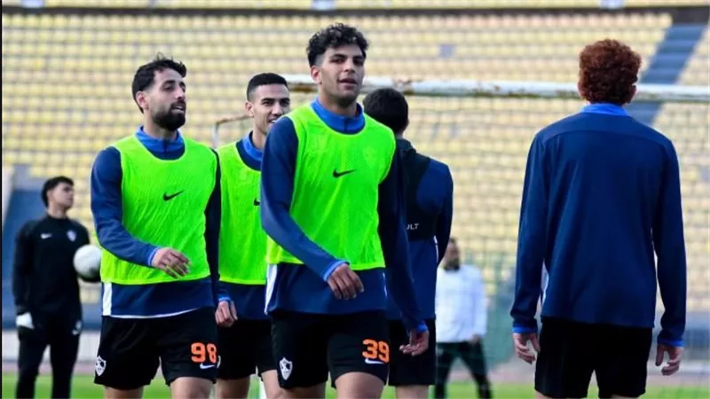 تحفيز لاعبي الزمالك قبل مواجهة المصري والتركيز على الجوانب البدنية والخططية
