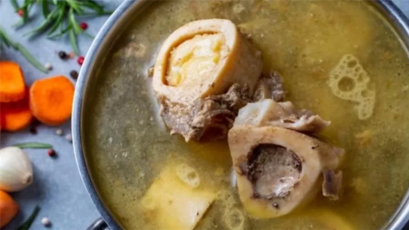 طريقة تحضير شوربة عظم اللحم 