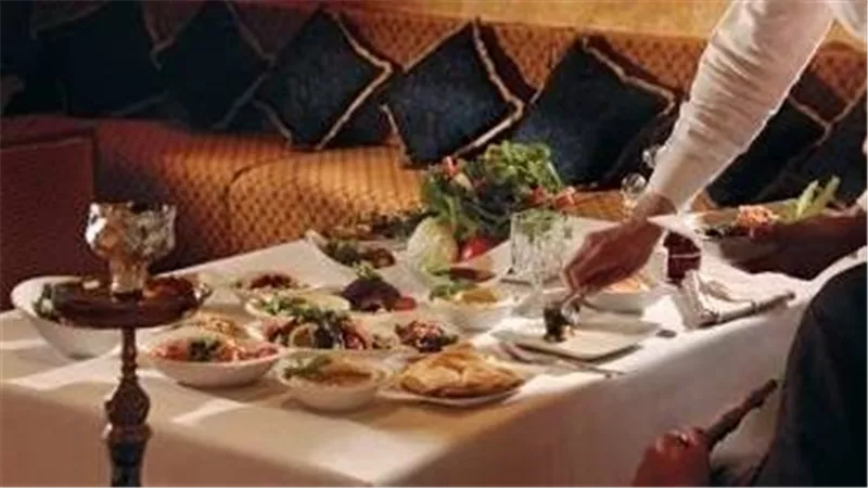 «80% من رزقنا بيضيع».. استغاثة من أصحاب المطاعم لمجلس الوزراء: 