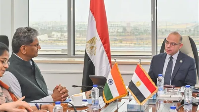 وزير الاستثمار يبحث مع السفير الهندي تعميق الشراكة وزيادة التجارة