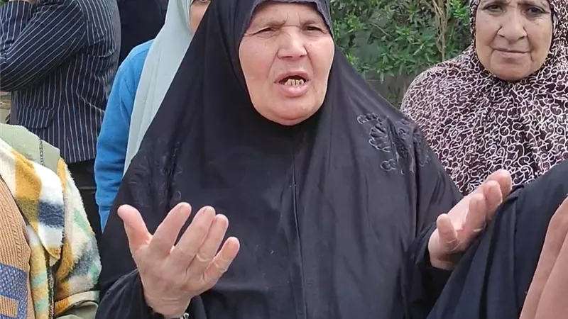 اطعمت الأيتام وعالجت المرضى .. أهالى الشرقية يروون سيرة والدة وزير الصناعة