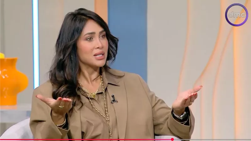 إنجي كيوان: زمايلي كانوا بيقولوا عليا «زرافة» واستخبيت في الحمام من التنمر 