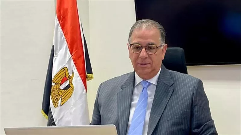 نائب وزير الخارجية يلتقي بأبناء الجالية المصرية في قطر