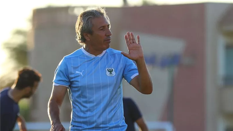 تأكيدا لنيوز رووم ..نبيل الكوكي يعتذر عن الاستمرار في منصب المدير الفني للمصري