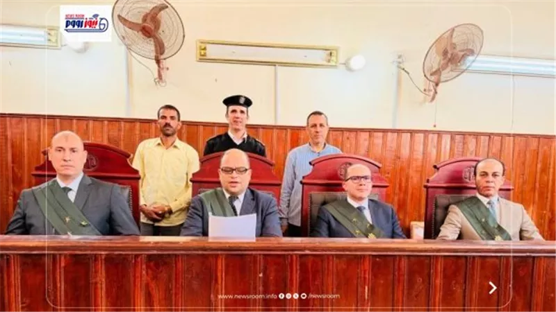 تفاصيل السجن المؤبد والعزل لموظف اختلس نحو 98 ألف جنيه من عهدته بالمنيا