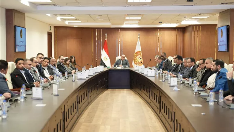 رداد يبحث تنظيم قطاع توصيل الطلبات وتوسيع مظلة الحماية الاجتماعية للعاملين
