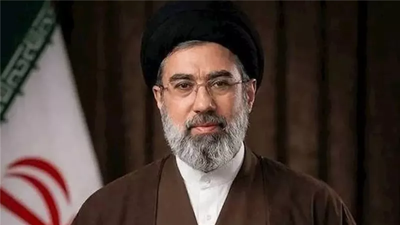 مجتبى خامنئي فاقد للوعي.. وزلزال يضرب هرم السلطة في إيران | تفاصيل