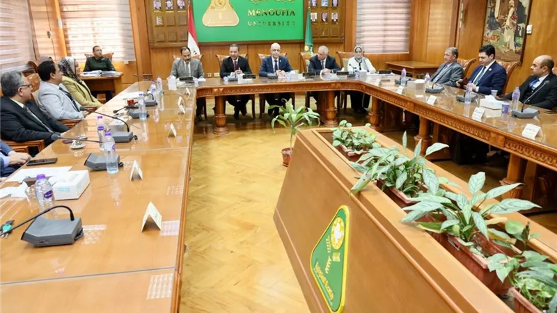 محافظ المنوفية يشهد اجتماع مجلس جامعة المنوفية واستعرض خطط العمل المشتركة 