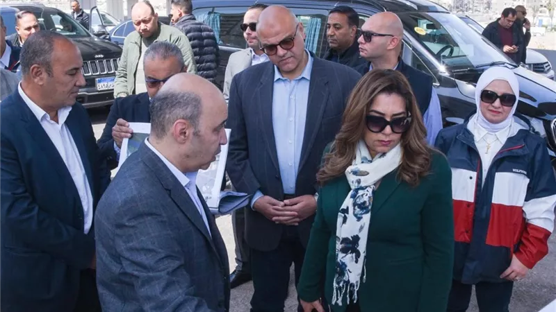 وزيرة التنمية المحلية ومحافظ الإسكندرية يتفقدان مركز الناصرية