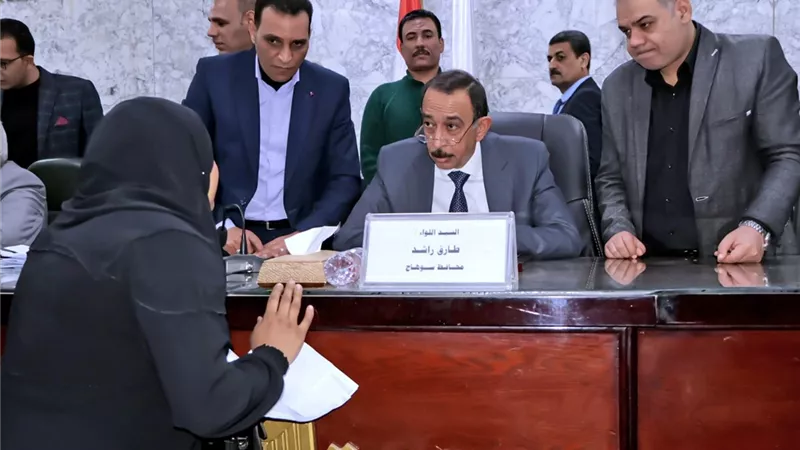 محافظ سوهاج يعقد اللقاء الجماهيري الدوري للاستماع لمطالب المواطنين