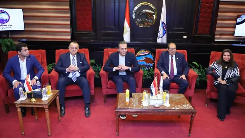 مستقبل وطن يستقبل وفدًا من السفارة الأمريكية لبحث تطورات الأوضاع الإقليمية 