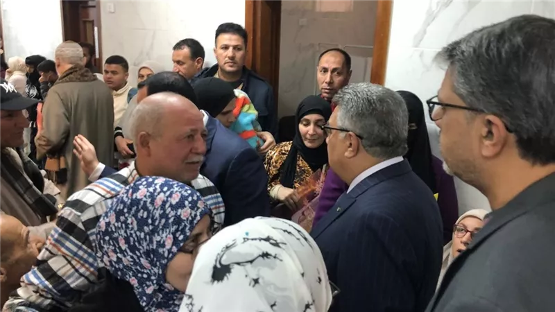 لتوافر الادوية الناقصة.. محافظ الدقهلية يتفقد عيادة ابن لقمان للتامين الصحي 