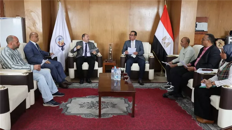 اجتماع مجلس إدارة مركز تنمية قدرات أعضاء هيئة التدريس والقيادات الجامعية