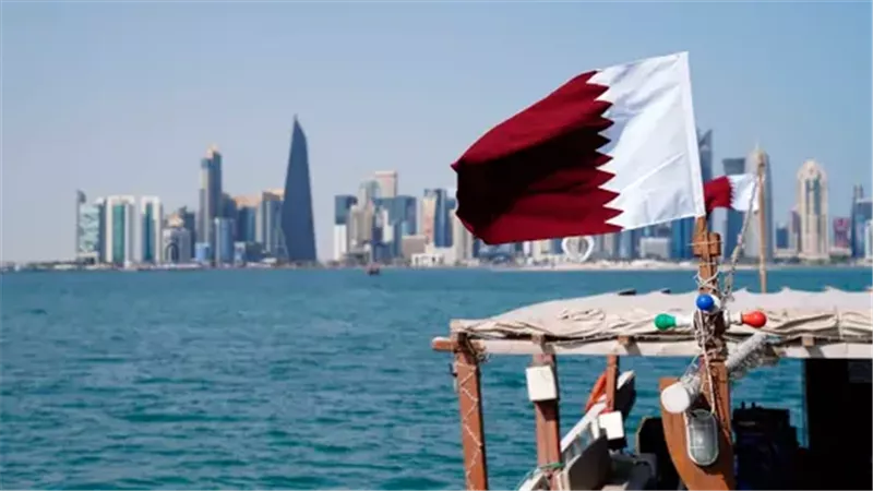قطر تتعرض لهجوم صاروخي إيراني.. واعتراض صاروخين وإصابة ناقلة نفط