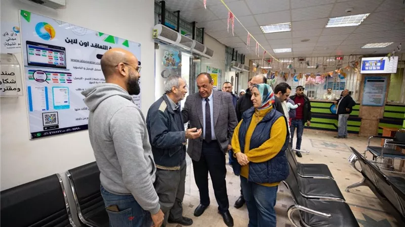 رئيس مياه الإسكندرية يتفقد مركز التدريب وخدمة عملاء الرمل لمتابعة انتظام العمل