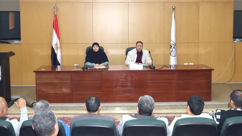 سكرتير عام بني سويف يؤكد تكليفات المحافظ بالتعامل مع كافة الشكاوى وفحصها