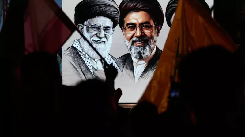  النظام الإيراني بين الفوضى والسيطرة.. من يقود القرار في طهران؟