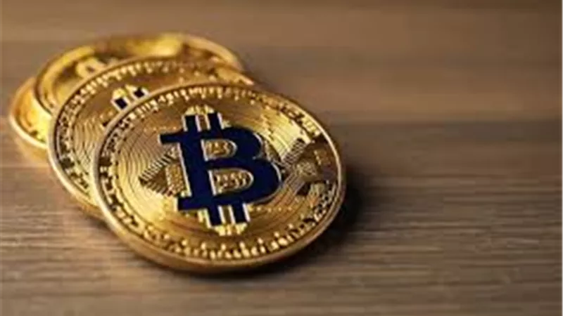 بيتكوين ترتفع إلى 64.9 ألف دولار وسط ترقب بيانات الوظائف الأميركية