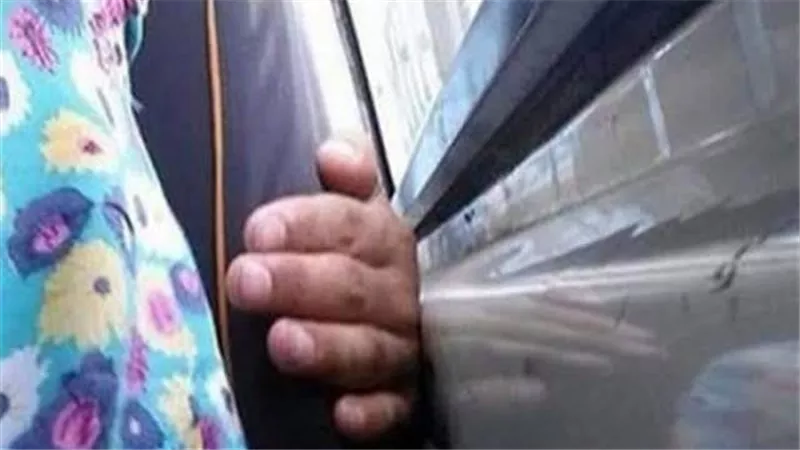 التحقيق مع سائق نقل ذكي بتهمة ارتكاب فعل فاضح أمام موظفة بالعجوزة