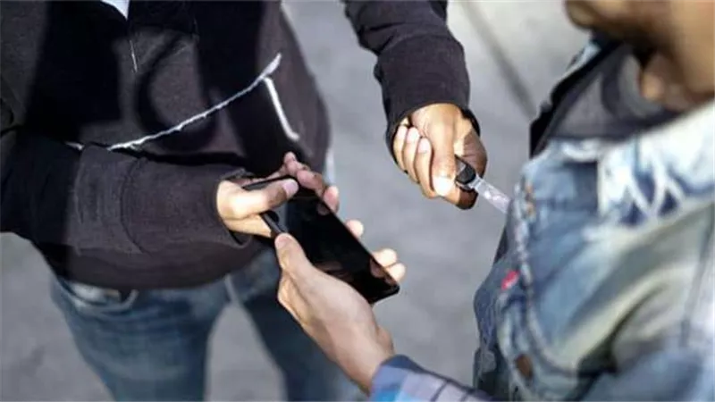 صورنا واحنا بنتخانق.. التحقيق مع عاطلين بتهمة ضرب سائق وسرقته ببولاق الدكرور