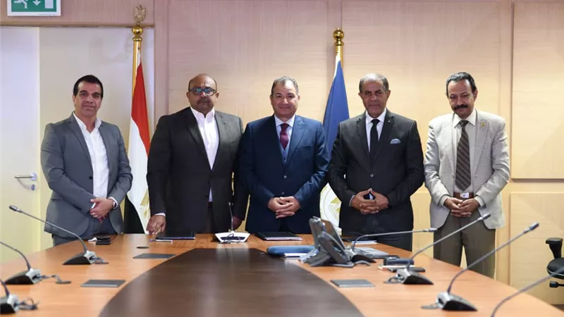 تجديد مذكرة تفاهم بين المجلس الأعلى للآثار وآغاخان لترميم مسجد الطنبغا 