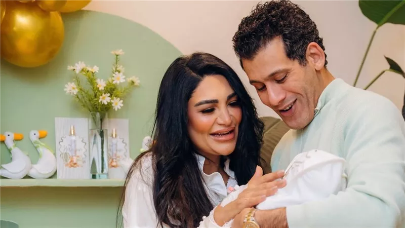  سالي عبدالسلام  تنشر أول صور لمولودها هارون وزوجها: «ادعوا لأمي تعبانة»