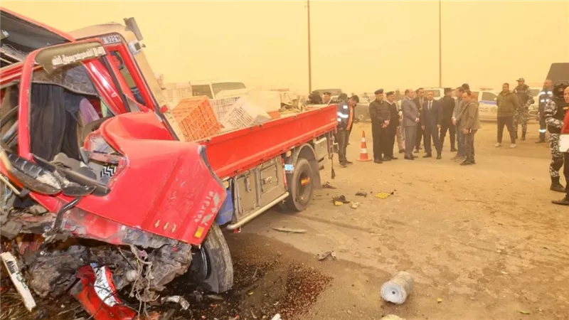 بالأسماء.. مصرع 8 أشخاص وإصابة 3 آخرين إثر تصادم سيارتين نقل بالمنوفية