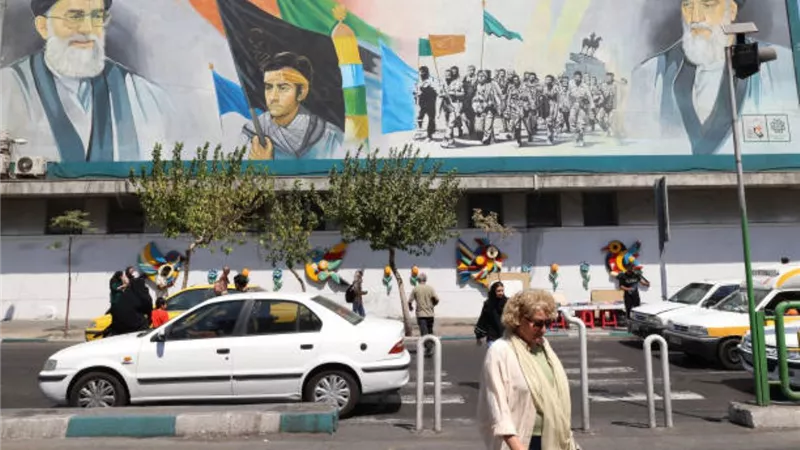 حياة تحت القصف والخوف.. كيف يعيش الداخل الإيراني في زمن الحرب؟ 