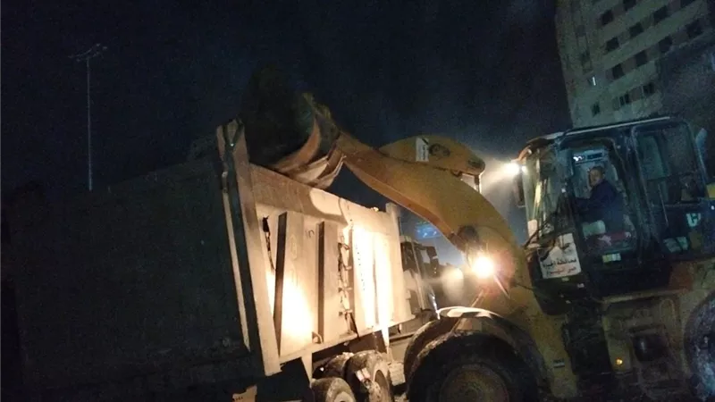 رفع 800 طن مخلفات من منطقة حمد بحي الهرم ضمن حملات مكثفة للنظافة بالجيزة