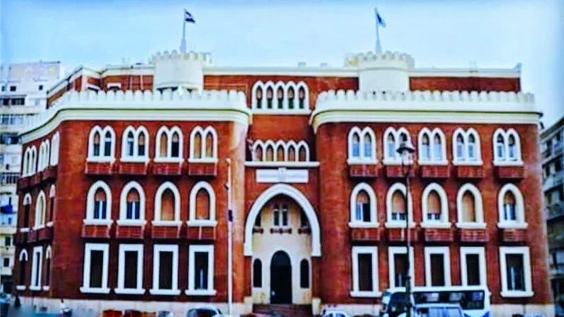 رئيس جامعة الإسكندرية: انتظام الدراسة مع مرونة في التعامل مع الطلاب المتضررين