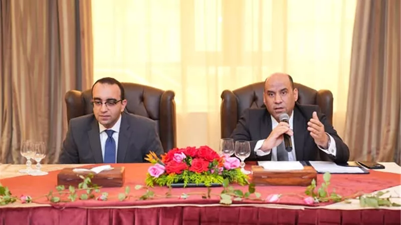 وزير العمل يختتم جولة الإسماعيلية بزيارة «هواهونج» ولقاء المستثمرين