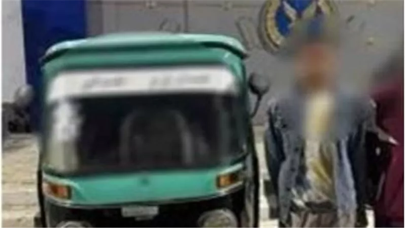 التحقيق مع شخصين لاتهامهم بسحل كلب بتوك توك بالقاهرة