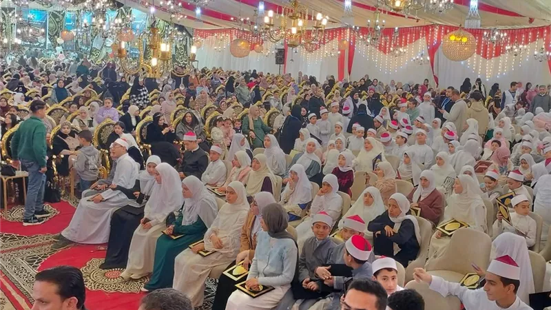 تكريم 400 من حفظة القرآن الكريم بقرية الوسطاني في دمياط