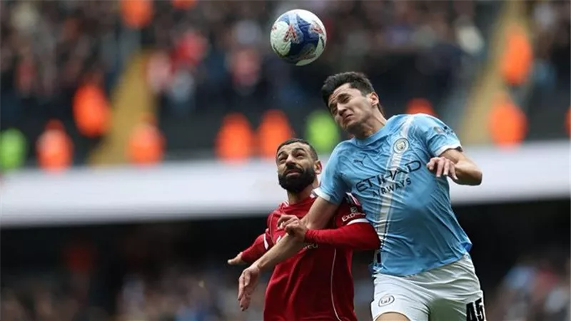 شاهد محمد صلاح يهدر ركلة جزاء في مباراة ليفربول ومانشستر سيتي |فيديو