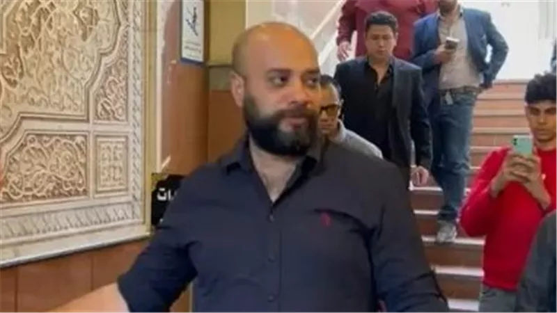 “أتمنى ألا يموت الآباء أبدًا”.. رسالة مؤثرة من حاتم صلاح |تفاصيل 