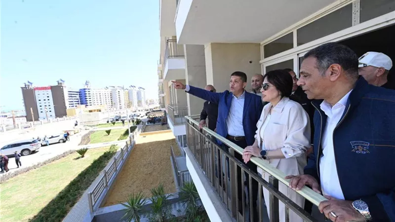 جولة تفقدية لوزيرة الإسكان بمشروعات مارينا 8 وبوغاز 24 بالساحل