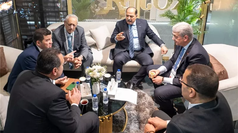 إنبي وبتروجت تبحثان تعزيز التعاون مع «بكتل» على هامش إيجبس 2026
