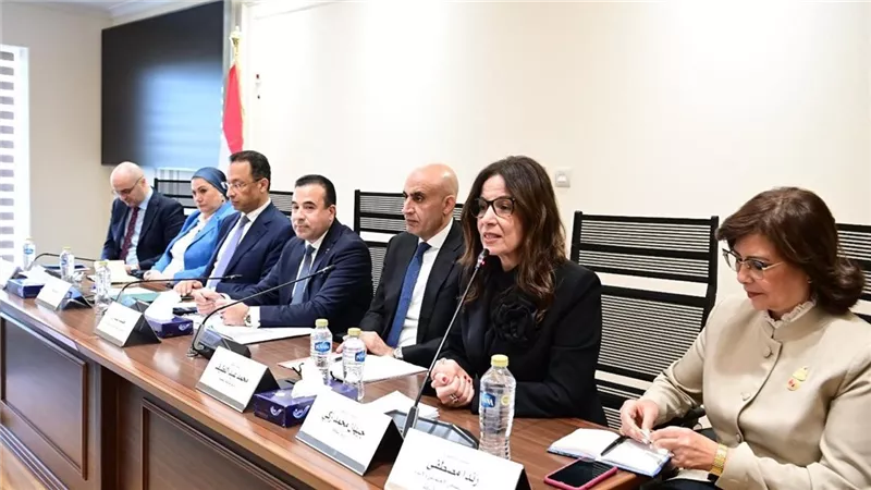 وزيرة الثقافة: الإبداع نقيض التطرف.. والوسطية لا تقتصر على الخطاب الديني