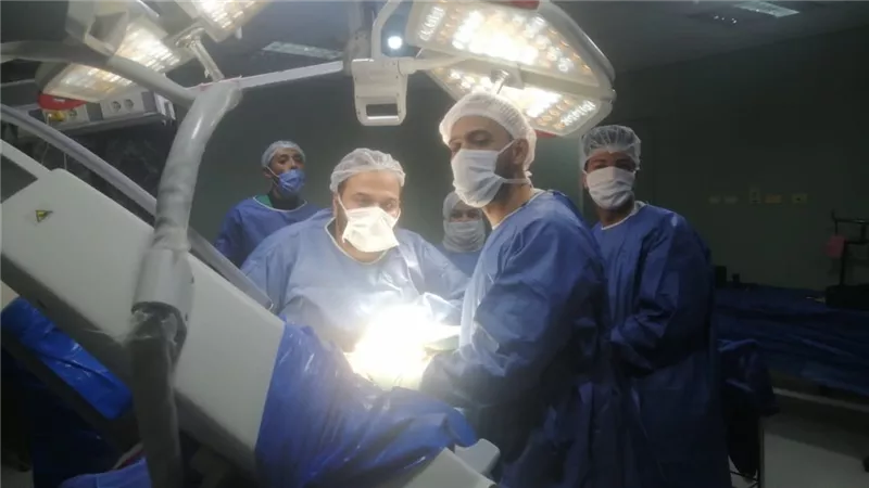 لإنقاذ شاب من الشلل.. صحة الشرقية تنجح فى أول جراحة لتثبيت كسر بالعمود الفقري