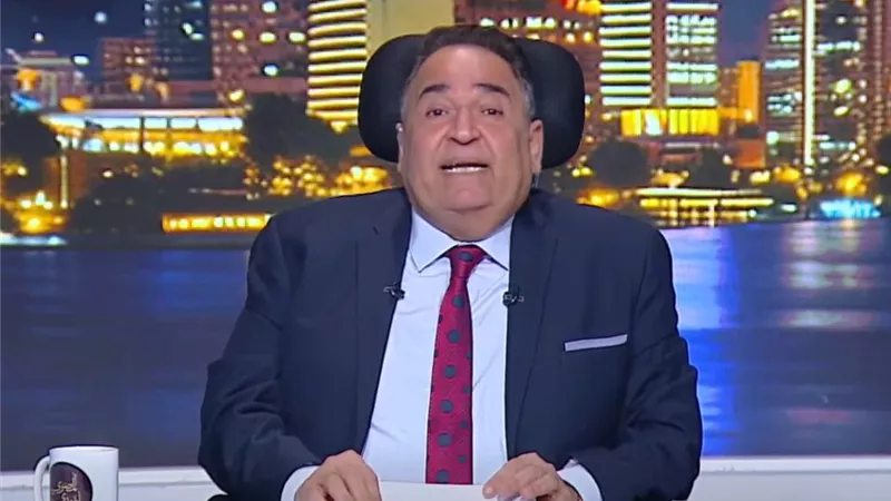 «زي ما بتاخدوا لازم تدوا».. محمد علي خير يوجه رسالة إلى محمد صلاح وحسام حسن
