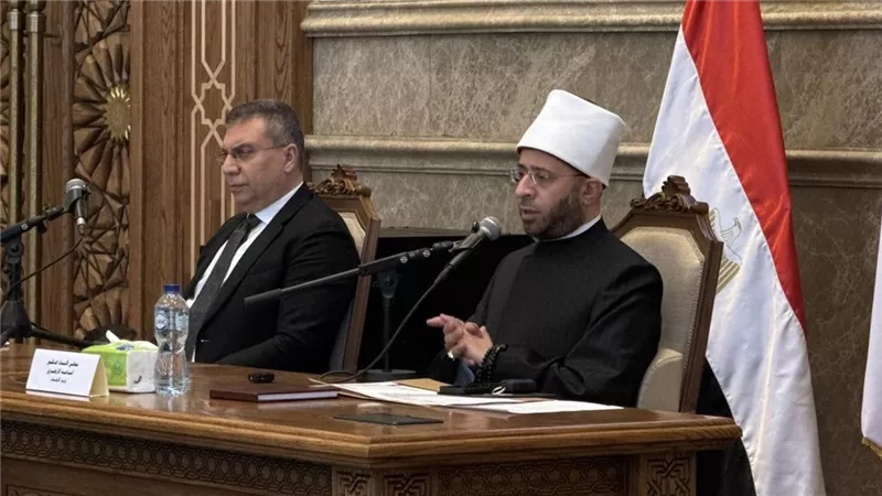وزير الأوقاف يشدد على تعزيز الخطاب الديني الوسطي المستنير عبر وسائل الإعلام
