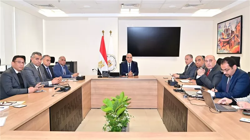 سويلم يعلن جاهزية محطات الرفع والقناطر الرئيسية لتوفير الاحتياجات المائية 